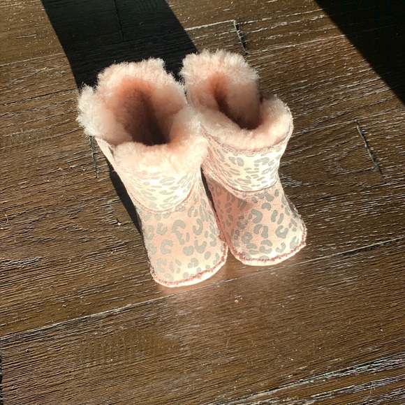 Infant UGGs size 2/3